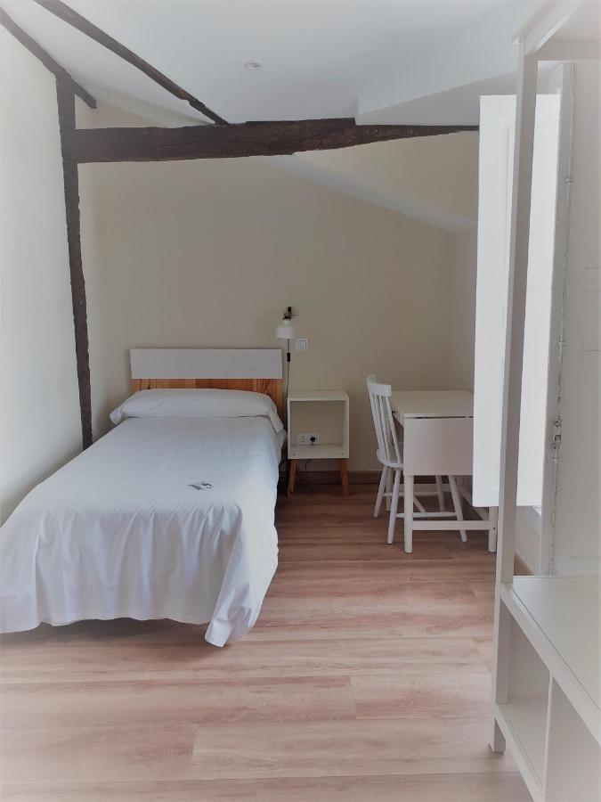 Hostal Lierganes Fluviarium Rooms Exterior foto